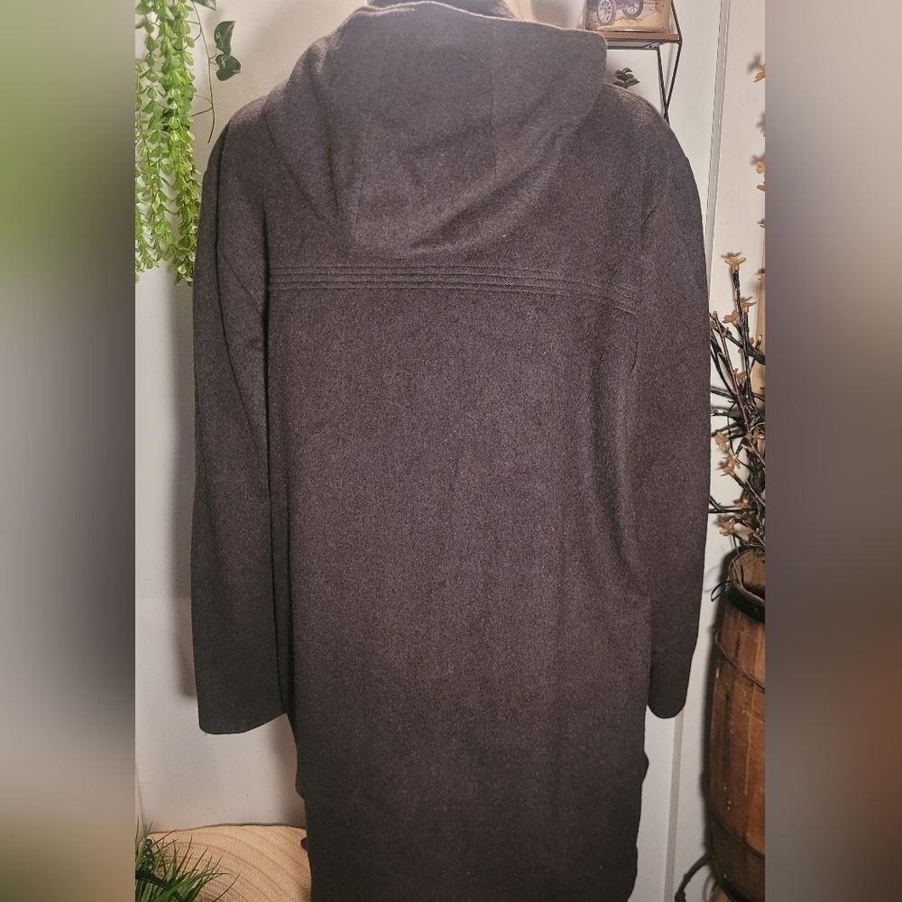 Classic Men's Brown Wool Toggle Pea Coat with Hood - Picture 7 of 9